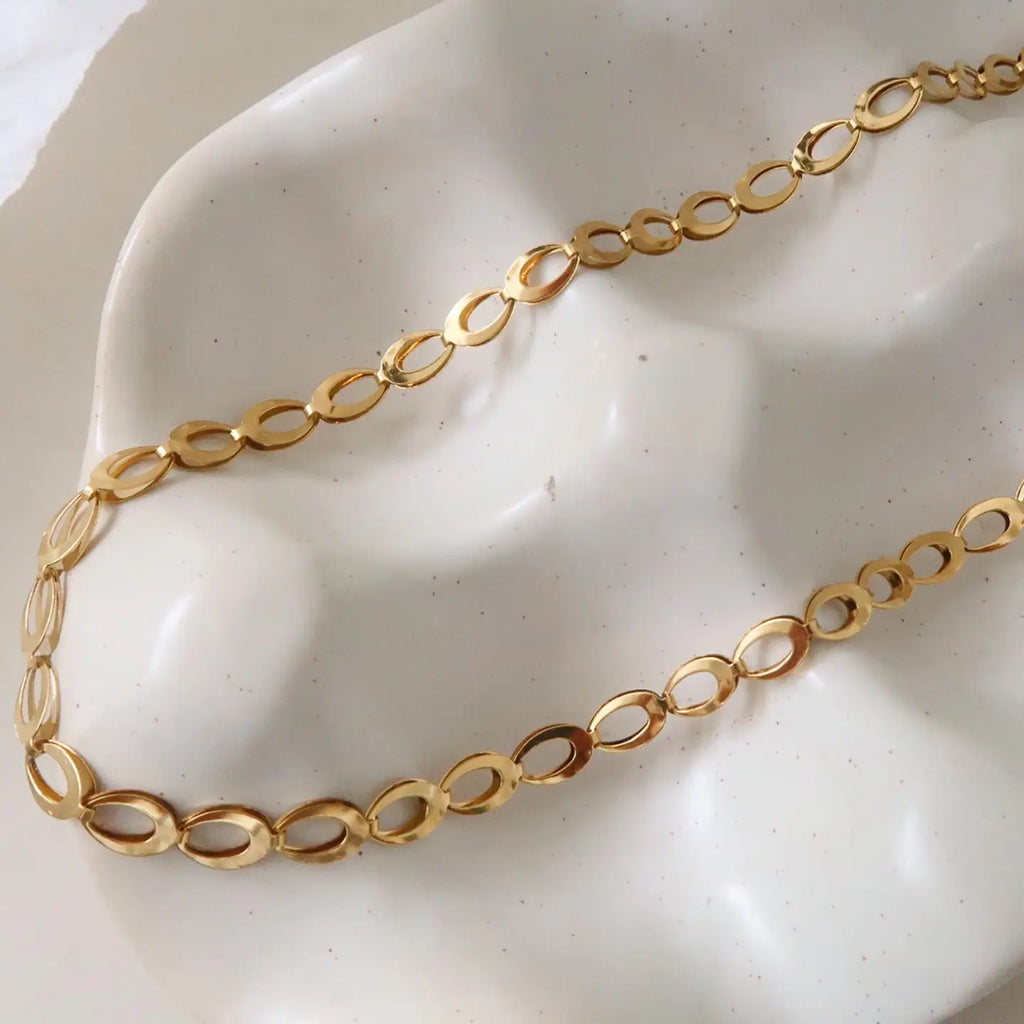 Tess Necklace