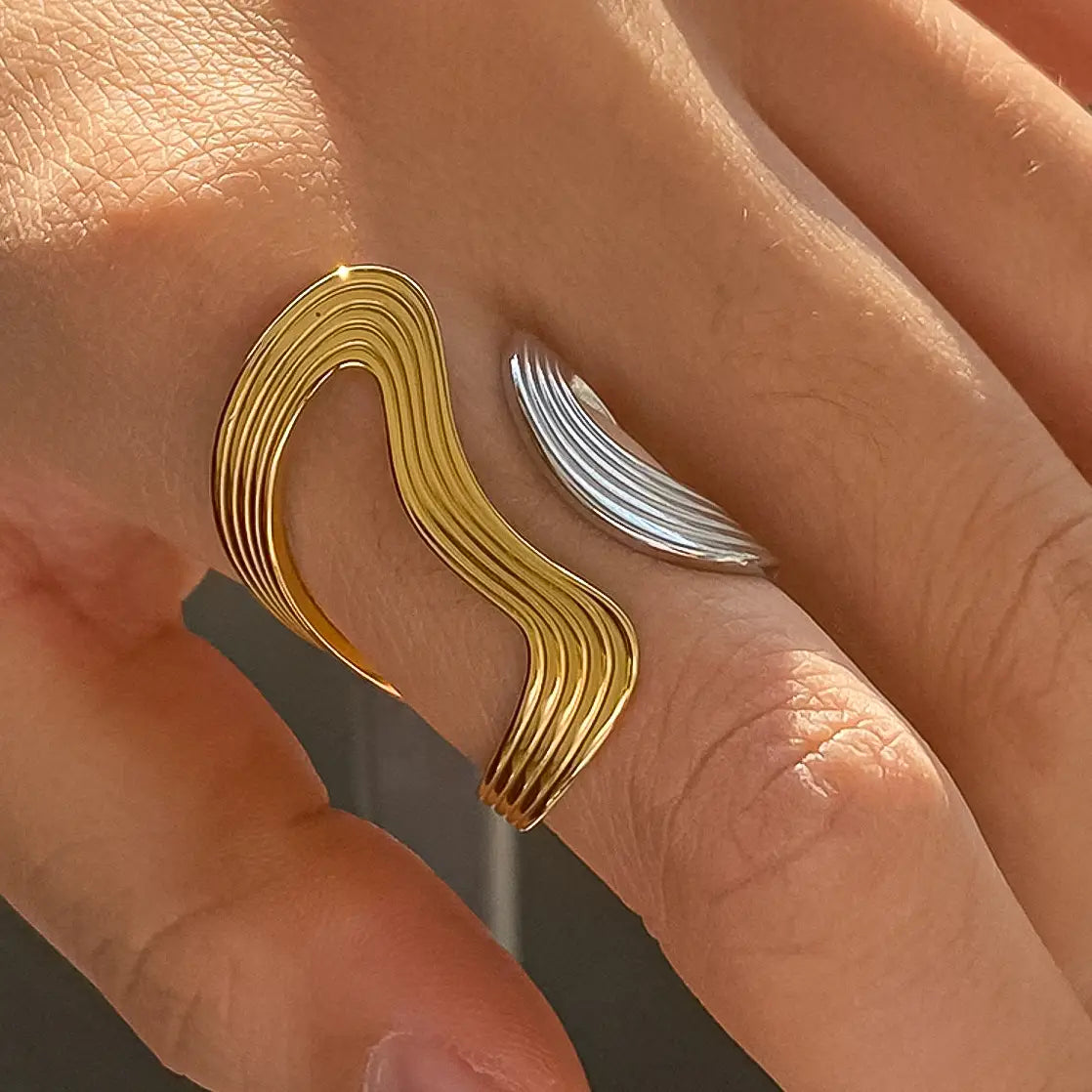 Rewind Ring
