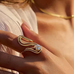 Wavy Days Ring