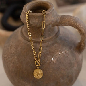 Lila Necklace